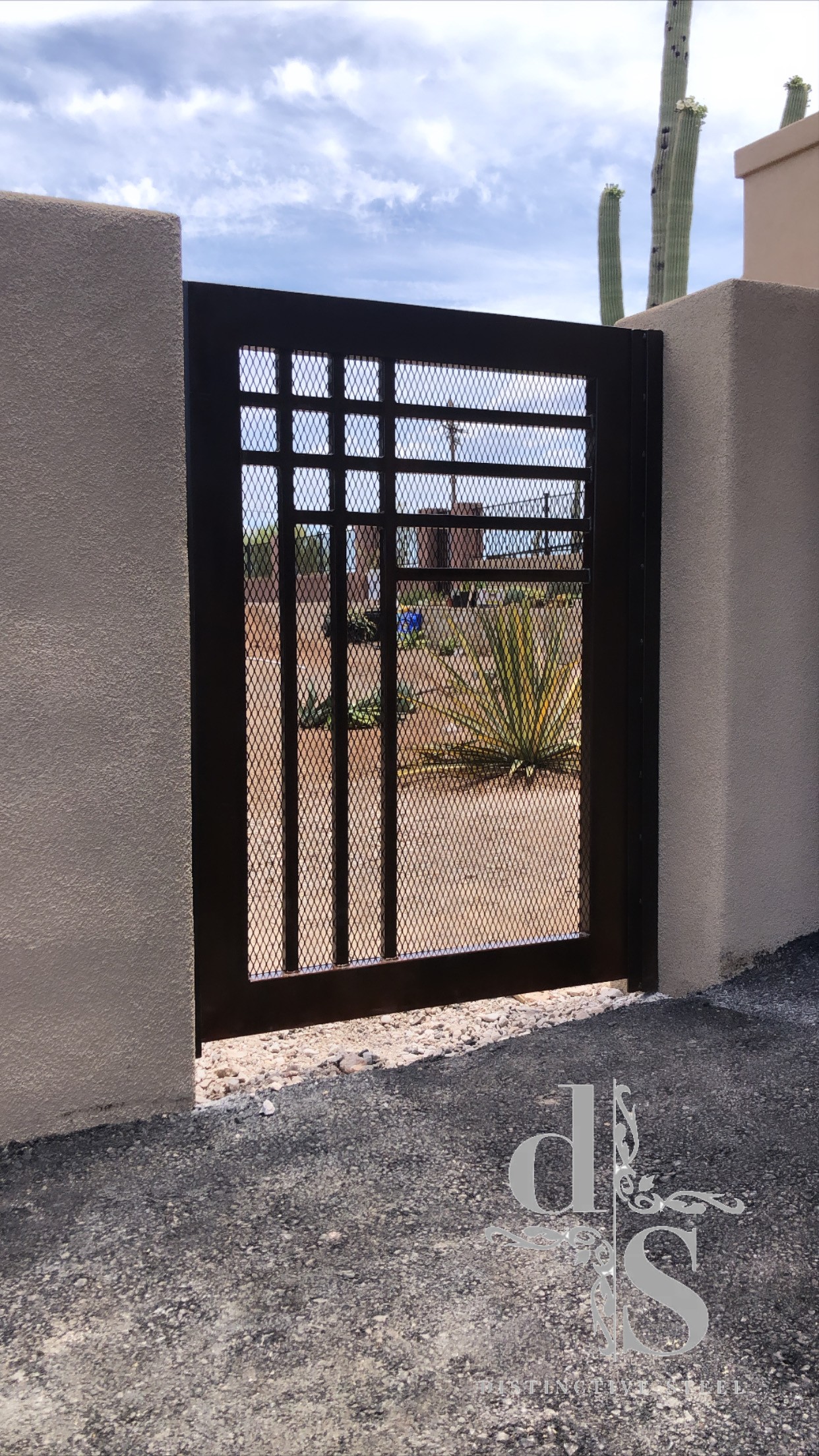 3A0BC142-EC70-4E74-8EC3-5F17FF5732FA