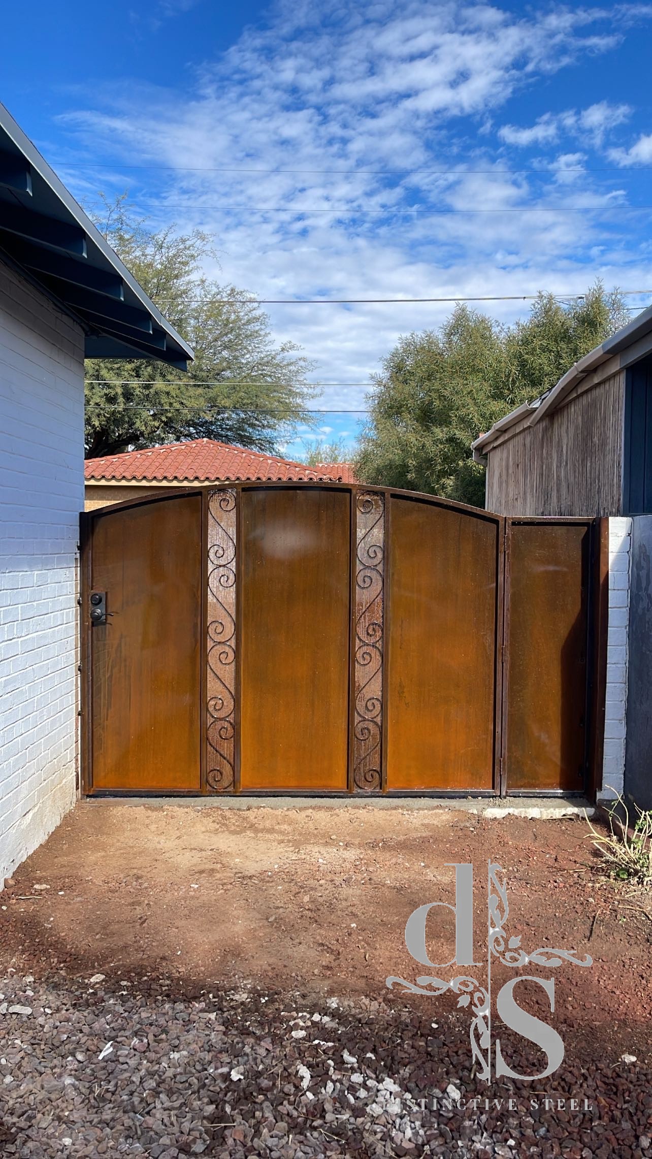 C3C9B4BB-B25C-44F8-B6CF-9CAC980DEC8E