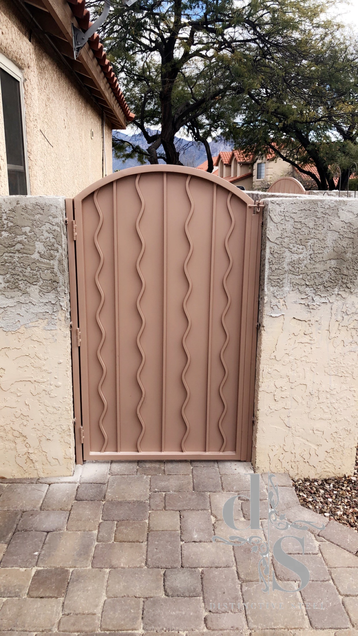 CAE61EC2-CCD7-4A0A-9DBC-78C764965B89